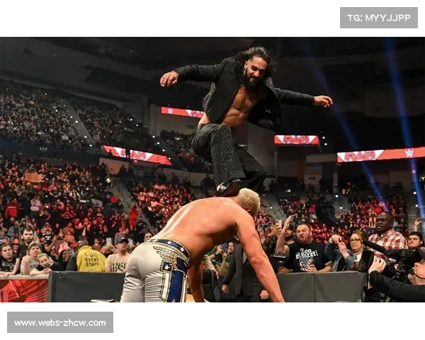 赛斯罗林斯凭断头脚终结科迪成功首夺男子宝冠冠军创生涯新高