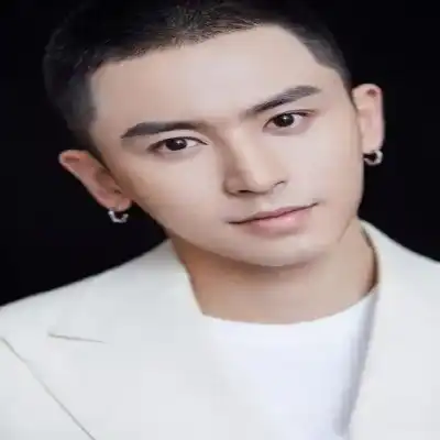 翟悠雅
